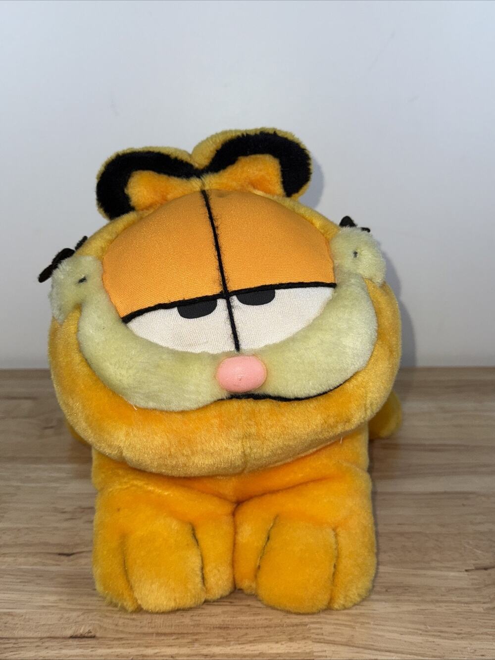 Vintage Play by Play 11" Garfield Plush Beanie Buddie Orange No Tags
